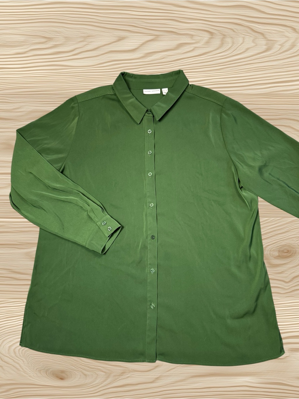 Susan Graver Stretch Peachskin Button-Front Green Shirt Size Xl — image 2 of 8